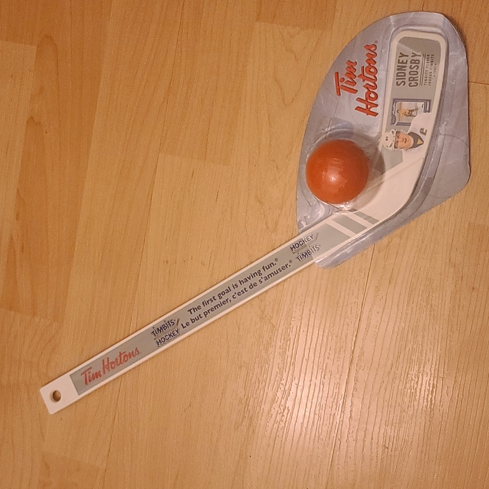 RARE Tim Hortons Sidney Crosby Hockey Stick NIP